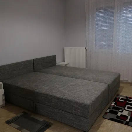 Eva Apartman Szigetvár Exterior photo
